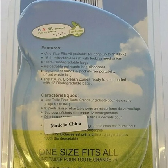 P.A.W. Bio Retractable Leash with Green Pick-up Bags (COPY) - Picture 3 of 3